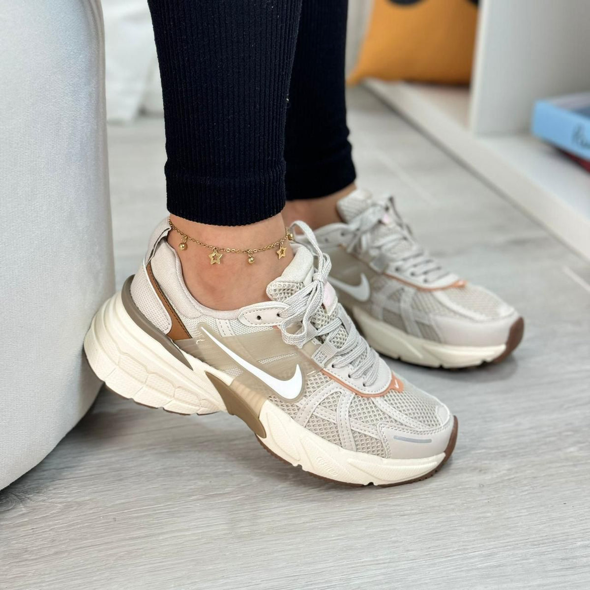 NK V2k BEIGE CAFÉ
