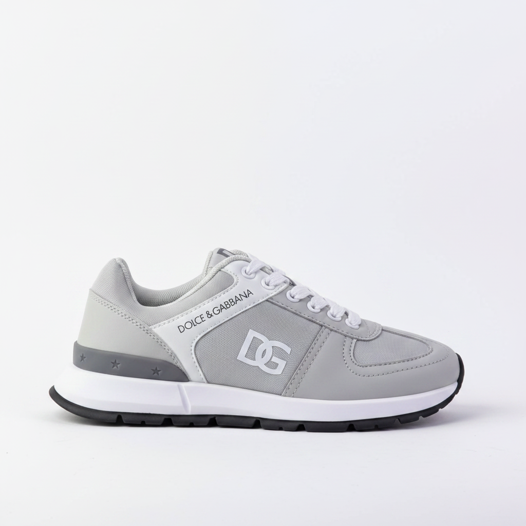 Dolce Gabbana Track Gris vista lateral fondo blanco